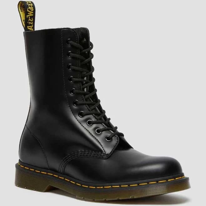 Dr Martens 1490 Boots women's Black