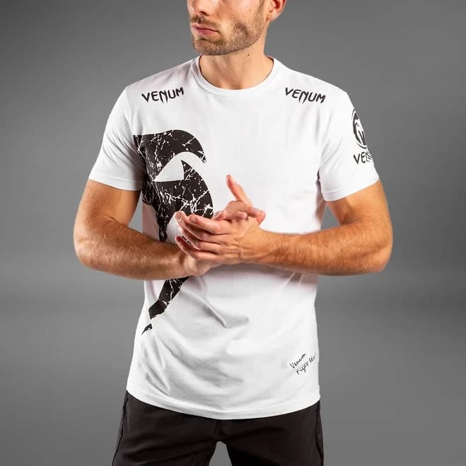 Venum Giant Short Sleeve T-Shirt
