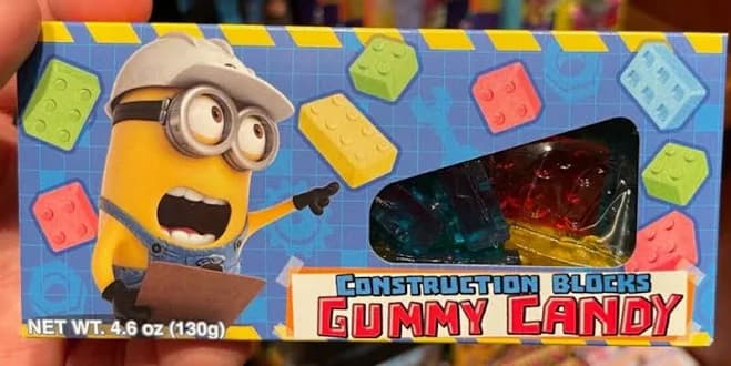 Universal Studios Minion Mayhem Construction Block Gummy Candy