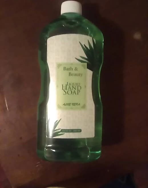 Bath And Beauty Liquid Hand Soap Aloe Vera 1000 Ml 33.8 Fl Oz.