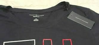 New Women Tommy Hilfiger T-Shirt. Navy. Size L - Relaxed Fit
