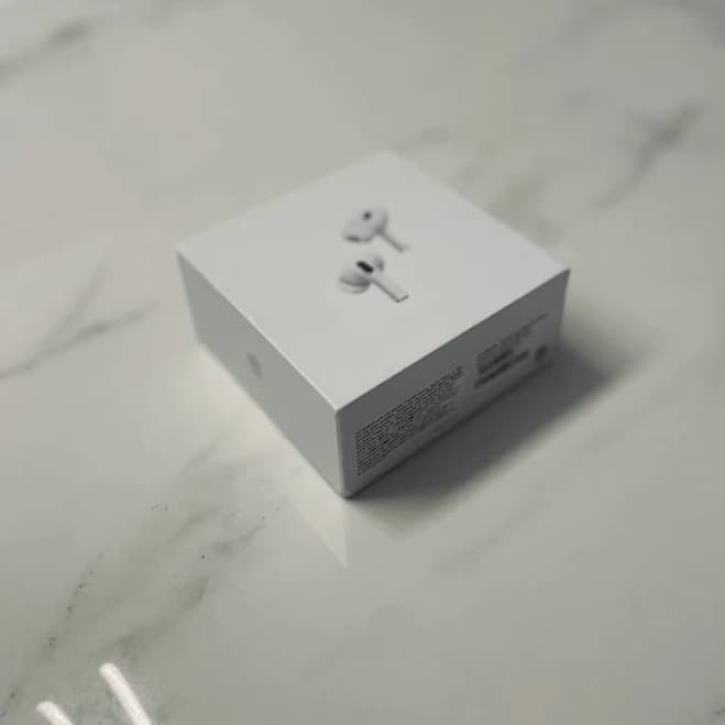 Apple AirPods Pros - New Electronics