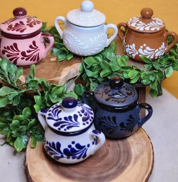 Mexican Barro Clay Sugar Holder: Handmade Coffee Container