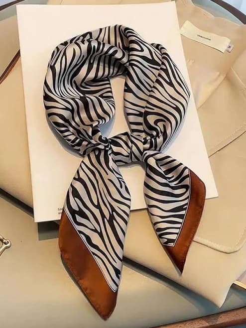 SHEIN 1pc Silk Floral Print Bandana Scarf