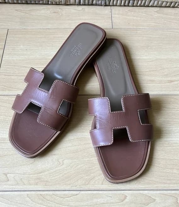 Hermes Oran Sandals - Gold - 37.5