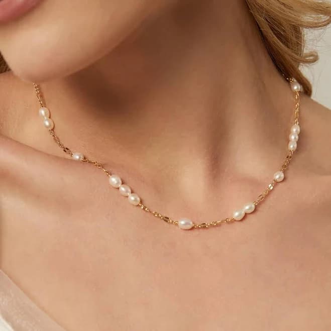 Dainty Natural Freshwater Pearl Gold Chain Necklace