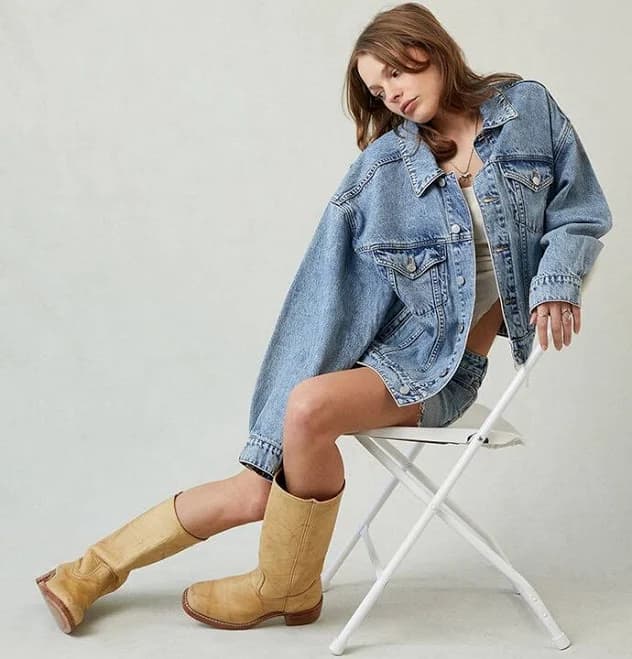 Women's Relaxed Denim Trucker Jacket