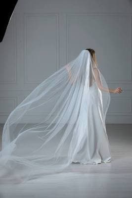 Minimalist Italian Tulle Wedding Veil