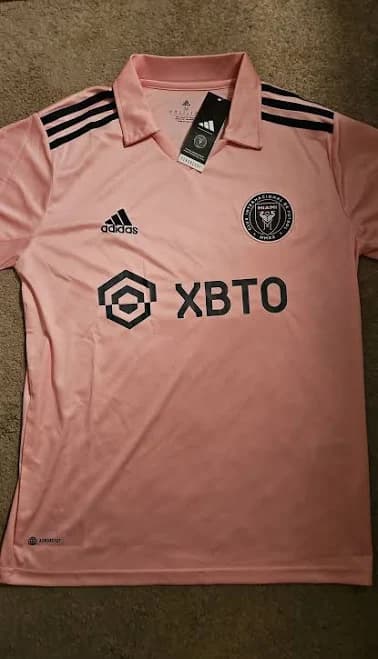 LIONEL MESSI PINK ADIDAS JERSEY XBTO FUTBOL SIZE M