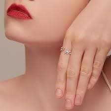 Amazon.com: DAOMEI New 925 Sterling Silver Korean Style Delicate Leaf Open Ring for Women 2 Colors Simple Ring Fine Jewelry Wedding Gift
