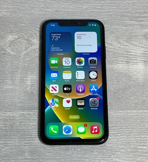Apple iPhone XR - 64GB 128GB 256GB - All Colors - Unlocked Verizon T-Mobile | 6.1 in | 3 GB RAM | iOS | Bluetooth | Dual SIM | Apple A12 Bionic