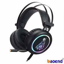 V6 Wired Earphones - Horse Race Lamp Gaming Headset with Mic