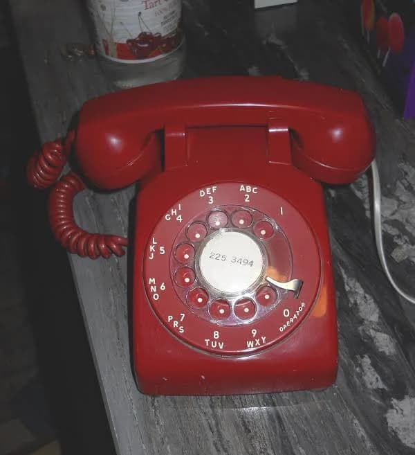 Vintage Stromberg Carlson Table Top Rotary Dial Telephone Rich Red Color