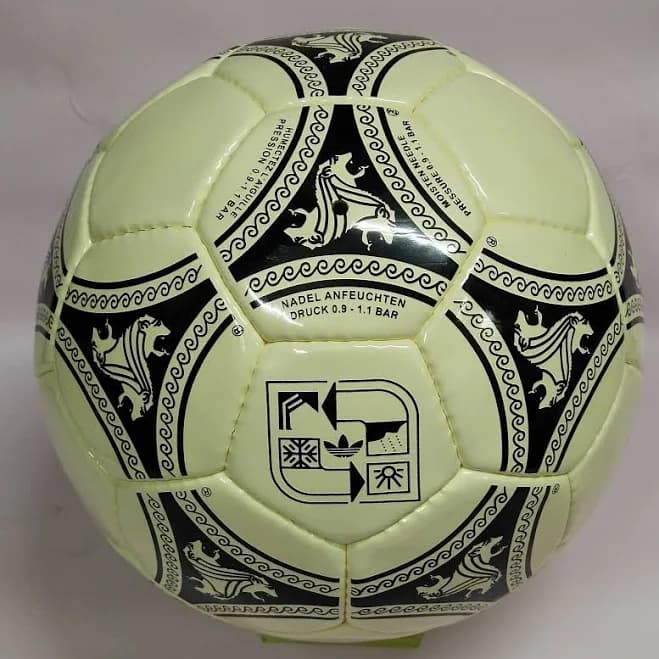 Adidas Etrvsco Unico Fifa World Cup 1990 Official Match Soccer Ball