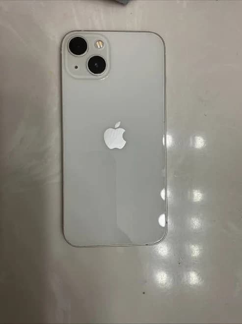 Apple iPhone 13 | Touchscreen | Made in United States | Ice White