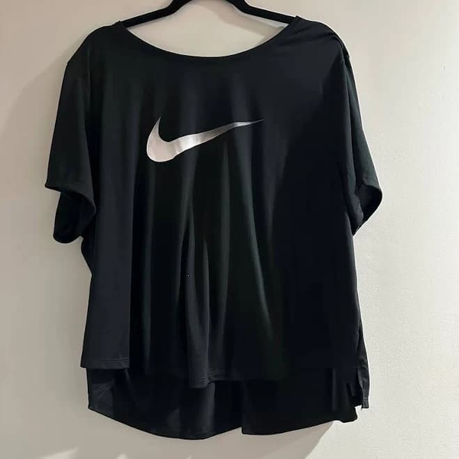 Nike Dri-fit T-shirt Womens 2x Black Excellent Silver Swoosh High-low