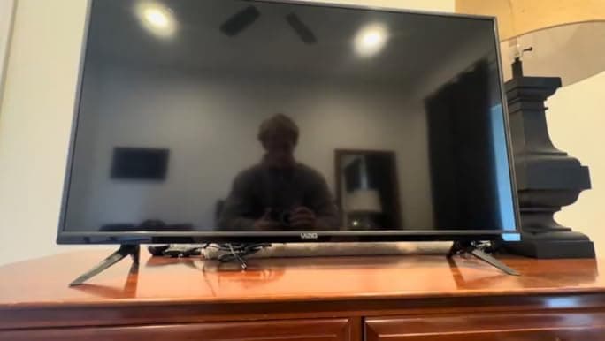 Amazon.com: VIZIO 43 Inch FHD Smart TV Full Array LED, HDR10, Bluetooth Compatible, Works with AirPlay 2 and Chromecast Built-in, DTS Virtual X and HDMI VRR (VFD43M-0804) (Renewed) : Electronics