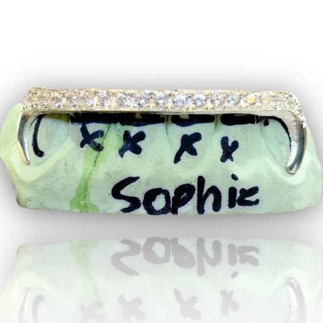 Custom 6 or 8 Piece Solid Iced Out Diamond Bar Grillz 6 PC