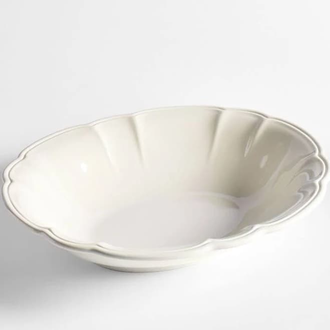 Pottery Barn Heirloom Scalloped Serving Bowl
