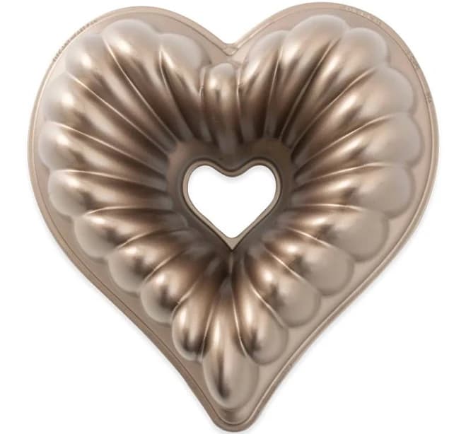 Nordic Ware Elegant Heart Bundt Pan