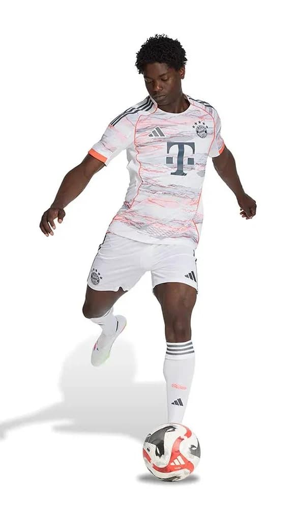 Men's adidas 2025-26 Bayern Munich Away Shorts