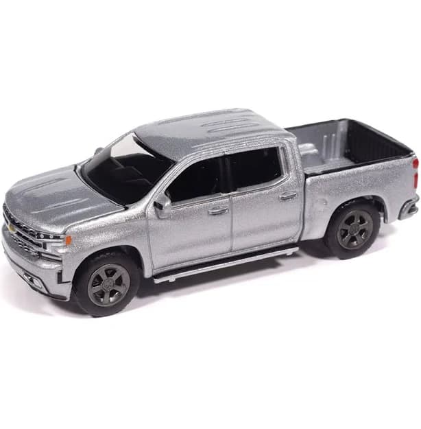 Auto World 2019 Chevy Silverado High Country Diecast