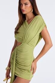 Vestido Mini Con Abertura Aria - Verde Oliva | Fashion Nova