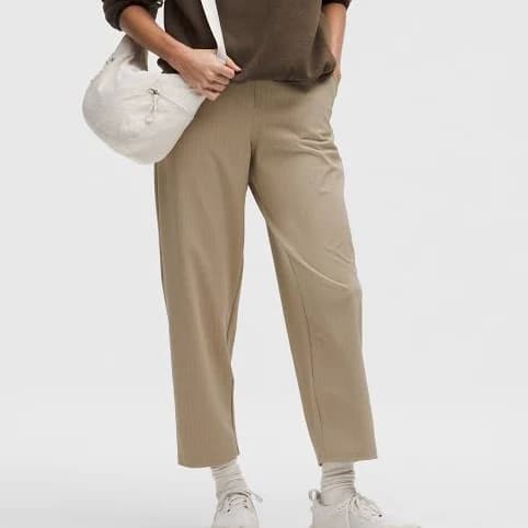 Lululemon Daydrift High-Rise Tapered Trouser