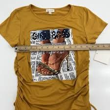 Free Kisses Yellow “Girl Boss” Print Short Sleeve T-Shirt Womens Size M NEW | eBay