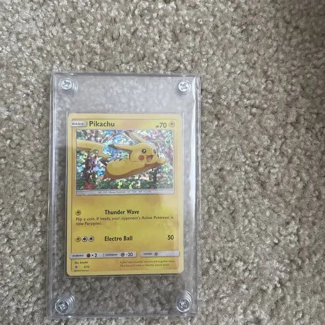 Pikachu Halloween Pokemon Card Rare Basic 70 Hp Pika Bolt With Sleeves