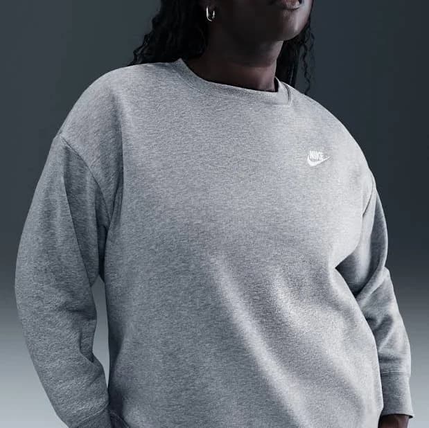 Nike Women's Sportswear Club Fleece Loose Crew-Neck Sweatshirt
