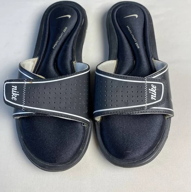 Nike Women's Slides Sandals Black Size 9 Cushioned Soft Adjustable