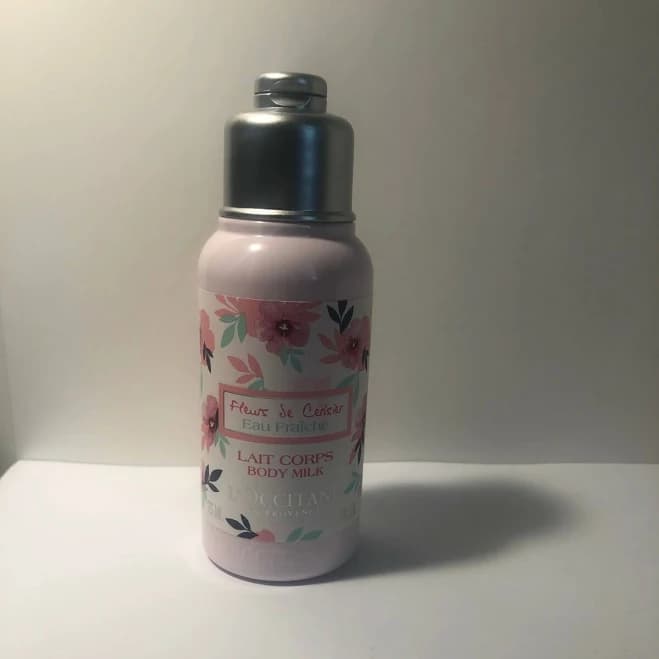 L'Occitane Fleurs de Cerisier Eau Body Milk