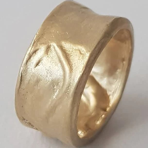 18K Solid Gold Hammered Wide Band Ring