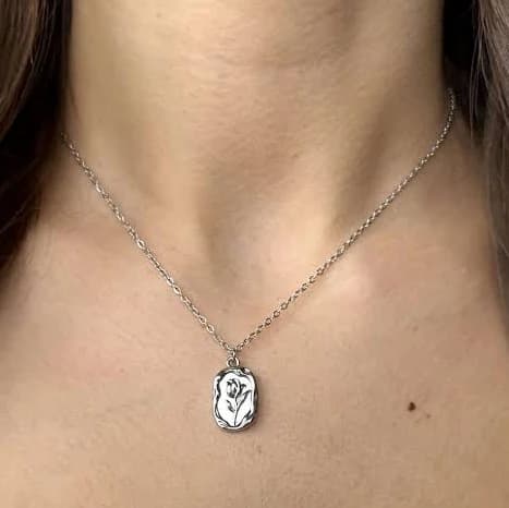 Flower Pendant Necklace
