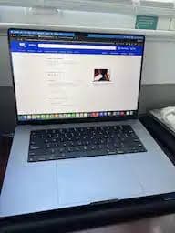 Geek Squad Certified Refurbished MacBook Pro 16" Laptop Apple M1 Pro chip 16GB Memory 512GB SSD Silver GSRF MK1E3LL/A - Best Buy