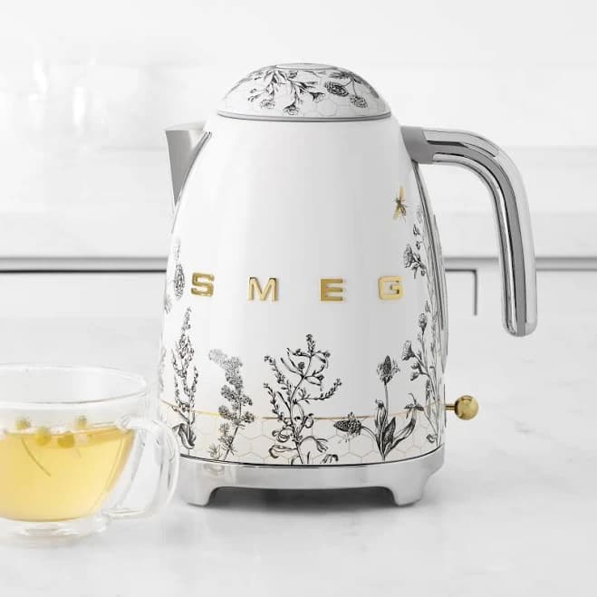Smeg Electric Kettle 3D Logo Honeycomb