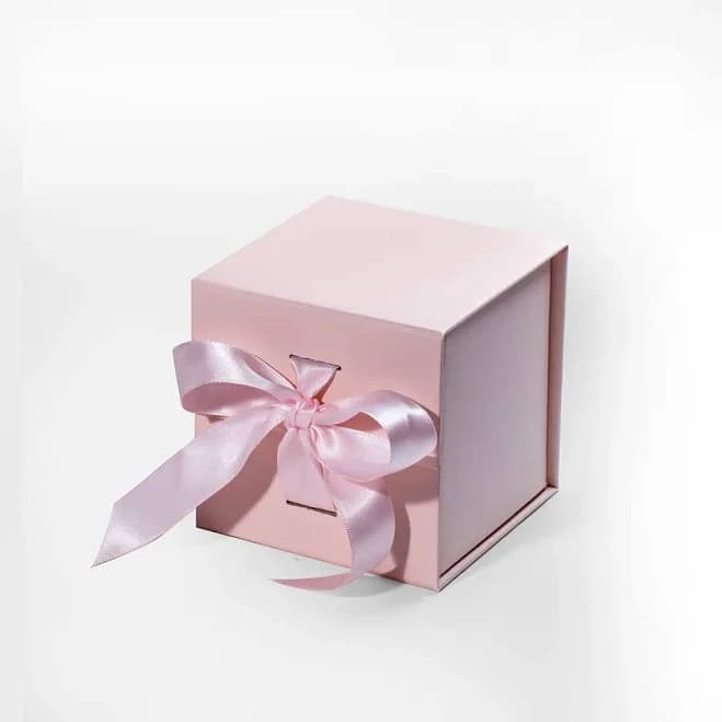 Geotobox Small Cube Pink Magnetic Gift Box with Ribbon
