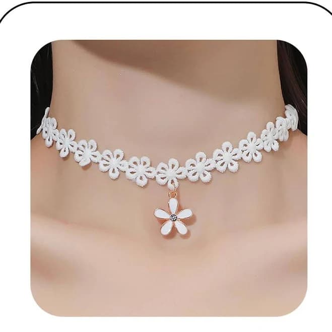 Crochet Flower Lace Choker