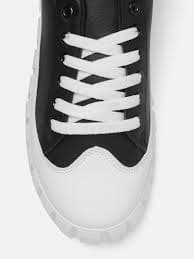 Buy Kook N Keech Women Black & White Colourblocked Sneakers - Casual Shoes for Women 17252352 | Myntra