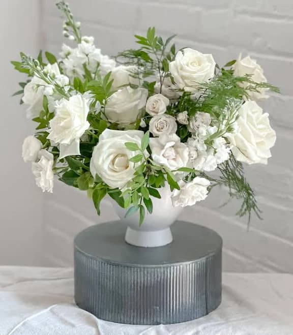 Small Centerpiece Arrangement | Classic Floral Charm Bouquet