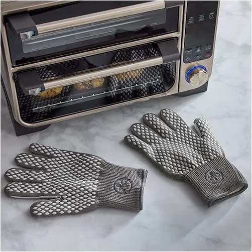 Pampered Chef:Oven Gloves