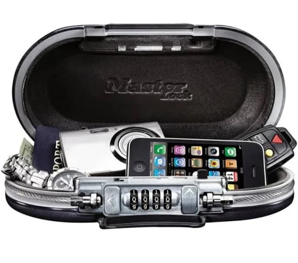 PINK Master Lock Portable/Compact Combination Safe
