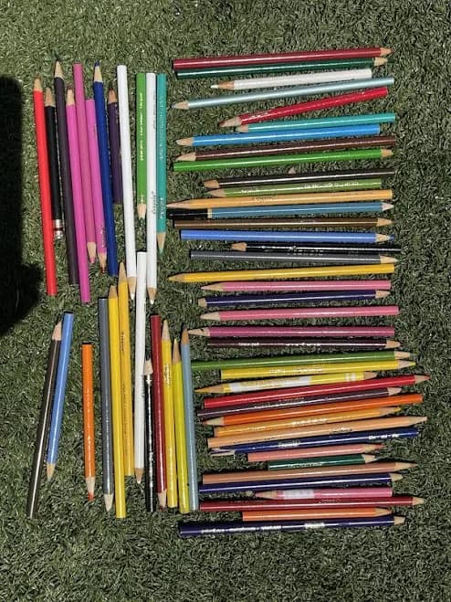 Lot Of 90+ Assorted Colored Pencils Crayola & Mixed Brands Art School