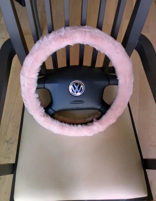 Pink Fuzzy Steering Wheel Cover: Faux Fur Car Accessory