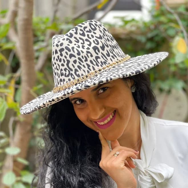 Wide Brim Leopard Print Vegan Felt Fedora Hat with Gold Chain