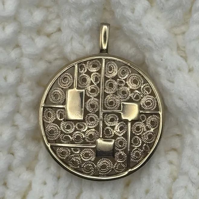 Vintage Sarah Gold Tone Textured Circle Pendant Modernist Brutalist