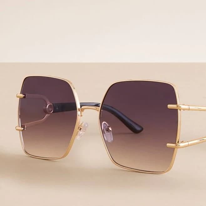 BKE Women's Oversized Square Sunglasses with Buckle