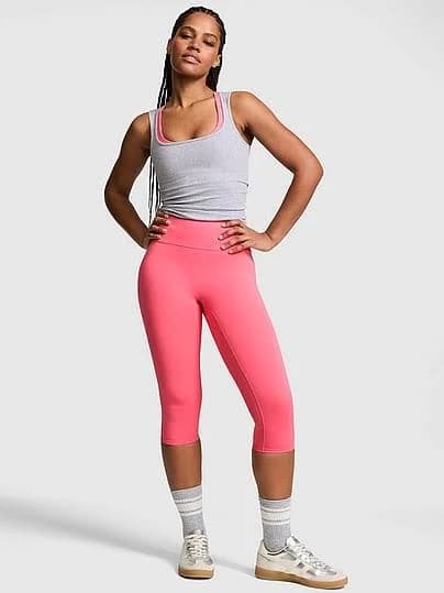 Victoria's Secret Pink Relay Women Capri Leggings