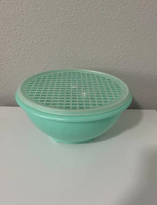 Tupperware 339-8 Colander Strainer W/ Lid Jadeite Green 9½"x5" Teal Bowl